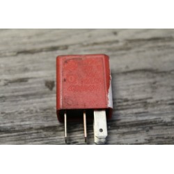 Relais Auxiliaire 12V 30A Divers FIAT LANCIA 70250 46520422