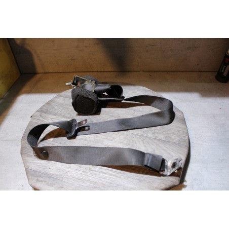 ceinture securite centrale arriere ford 4m51-a61b68-ac