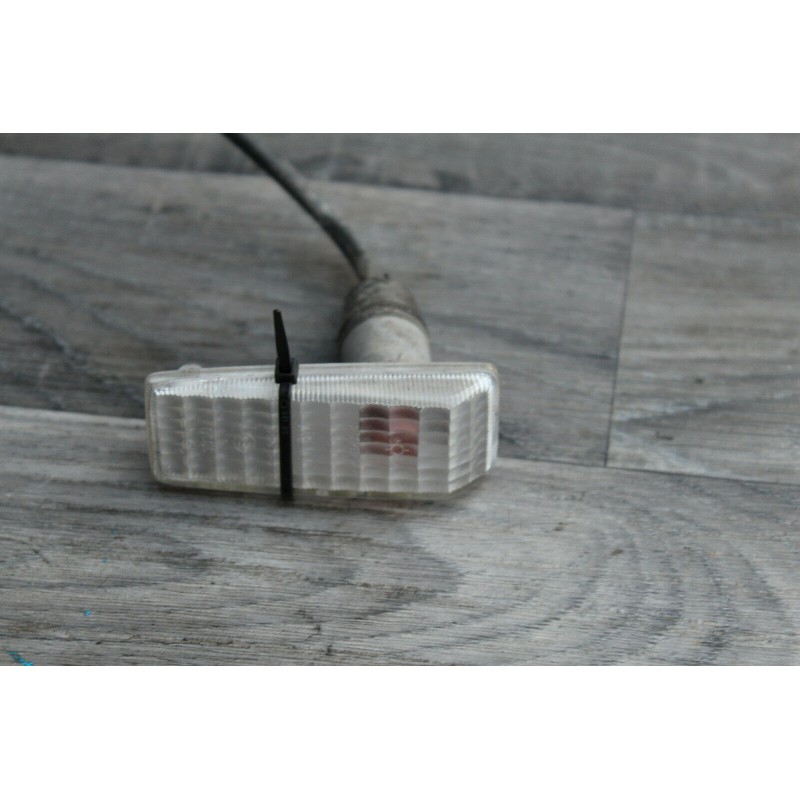 REPETITEUR D AILE BLANC MERCEDES 500E W124 ANNEE 1994