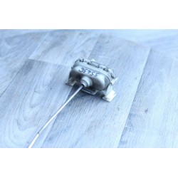 moteur fermeture trappe a carburant  AUDI A6 BREAK 2001 8D0862153