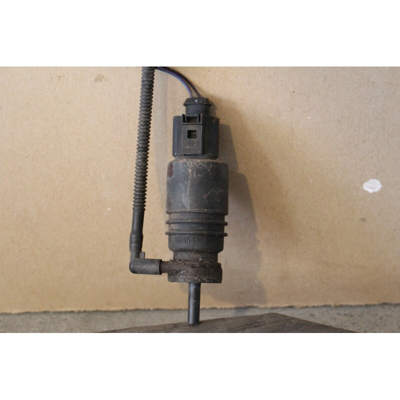 pompe lave glace AUDI 1J0973722 pompe lave glace AUDI 1J0973722