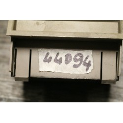 grille ventilation tableau de bord PEUGEOT 305