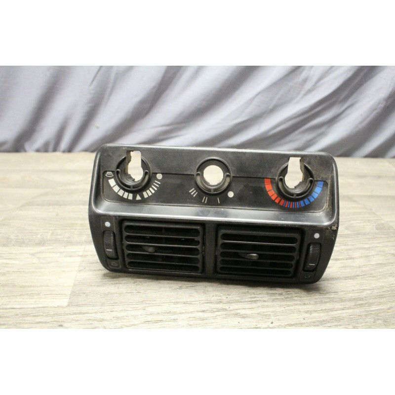 grille ventilation centtral plastic avec support FORD ESCORT 86AGB014L21AF grille ventilation centtral plastic avec support FORD ESCORT 86AGB014L21AF