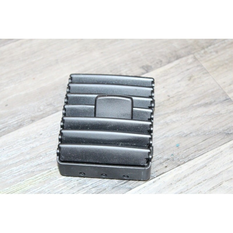 grille ventilation tableau de bord OPEL VECTRA 2.0 16V CDX BREAK 98 90463832