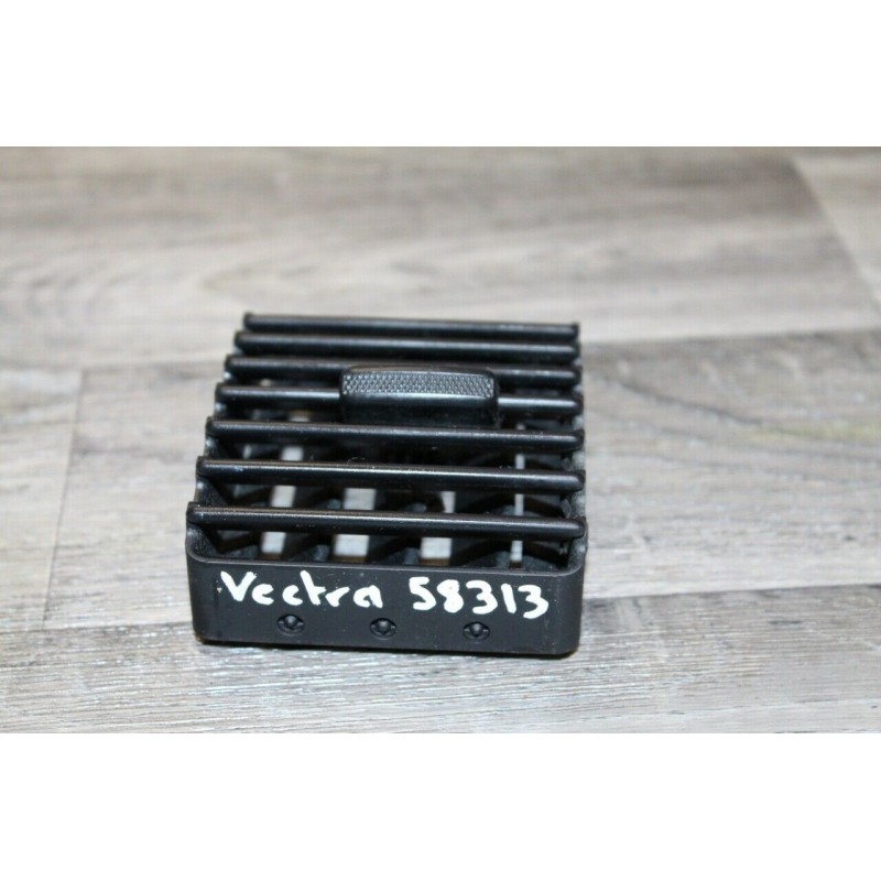 grille ventilation tableau de bord OPEL VECTRA 2.0 16V CDX BREAK 98 90463832