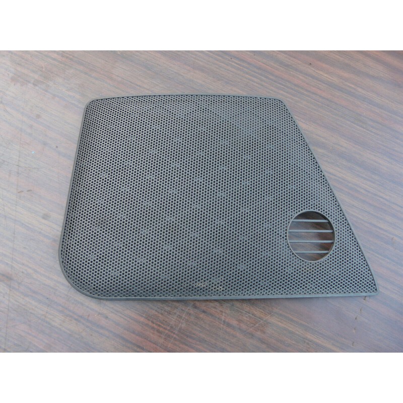 grille tableau de bord OPEL VECTRA 2.0 16V CDX BREAK 98 grille tableau de bord OPEL VECTRA 2.0 16V CDX BREAK 98