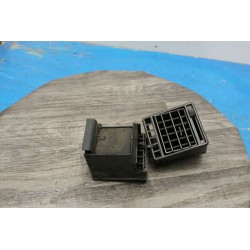 grille de ventilation renault r25 220069 220070