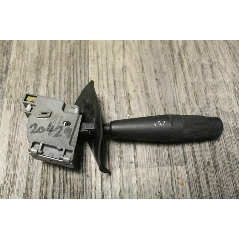 commodo essui glace PEUGEOT