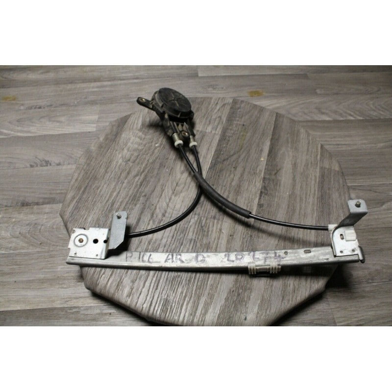 leve vitre arriere droit manuel PEUGEOT 106 1.4 DIESEL ANNEE 199