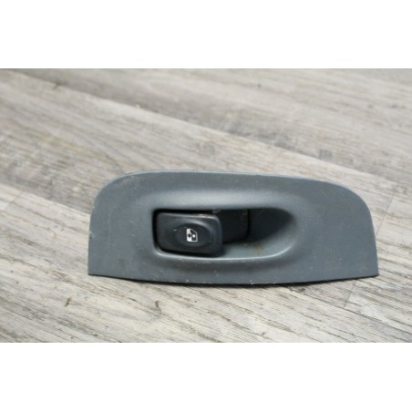 bouton leve vitre RENAULT megane r207830d