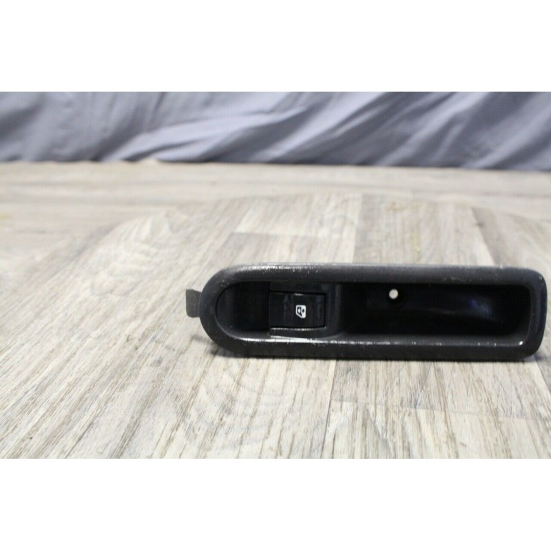 bouton leve vitre arriere droit RENAULT SCENIC 2 156013870