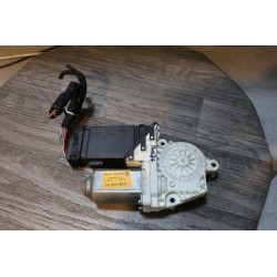 moteur leve vitre electrique avant droit VW VOLKSWAGEN GOLF 4 BORA 1J1959801 C