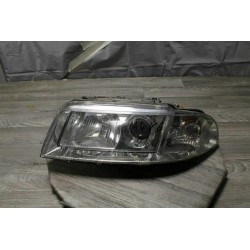 optique avant gauche AUDI A4 2000