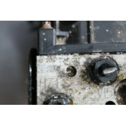 boitier abs AUDI VW VOLKSWAGEN SKODA SEAT 0265224011