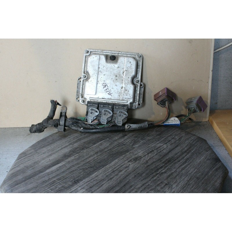 calculateur ecu BOSCH RENAULT LAGUNA 2 8200085386 0281010637