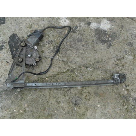 leve vitre electrique arriere droit MERCEDES 500E ANNEE 1996 680-64106