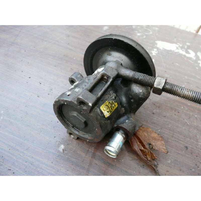 pompe de direction OPEL ASTRA BREAK 1700 TURBO DIESEL ANNEE 1996