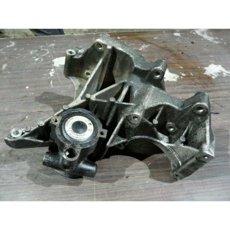 pompe de direction assistee RENAULT LAGUNA 2000 INJ ANNEE 1996