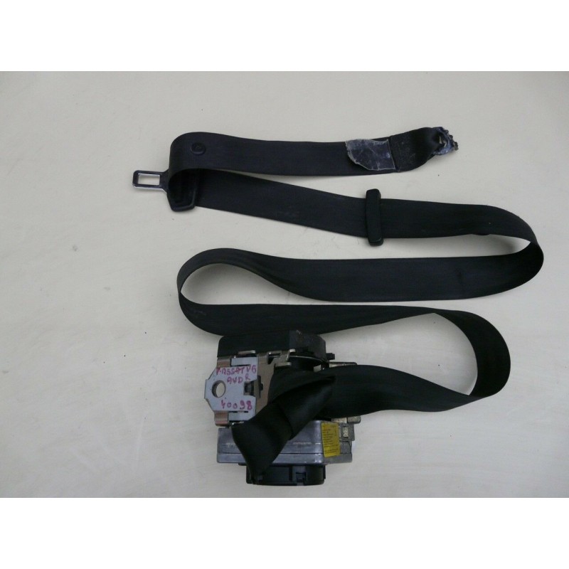 enrouleur de ceinture avant droit PASSAT BREAK V6 TDI 2000 3B0