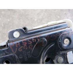 gache de porte arriere droit volkswagen passat v6 tdi annee 2000 break 3b0839085