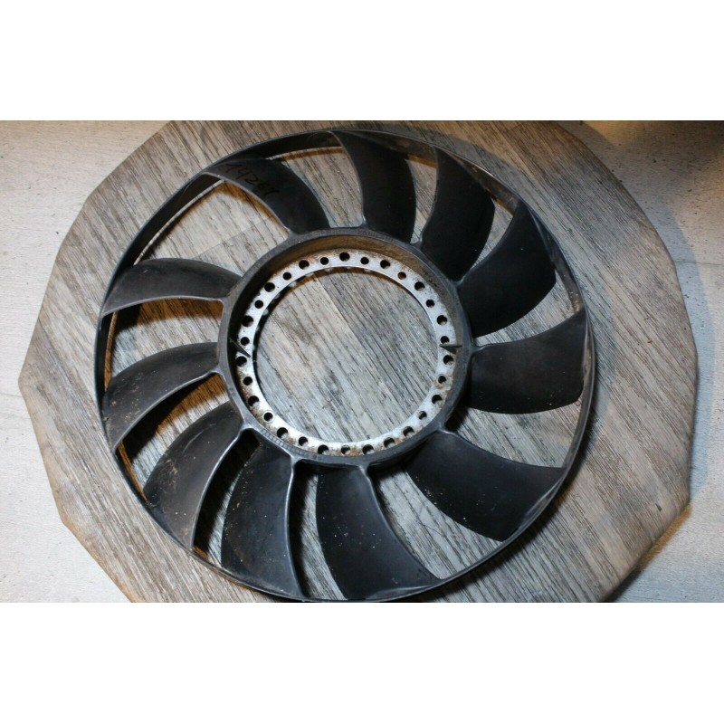 helice ventilateur refroidissement moteur AUDI VW VOKSWAGEN 059121301
