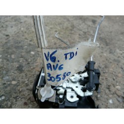 gache de porte avant gauche AUDI A4 V6 2.5 TDI quattro 2000 8D1837015 F