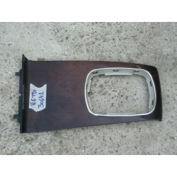 cache centrale levier de vitesse AUDI A4 V6 2.5 TDI 150CV break 8D0864261