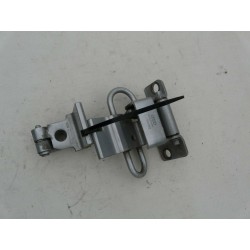 charniere de porte arriere gauche AUDI A4 V6 2.5 TDI 150CV break 8D0833411C