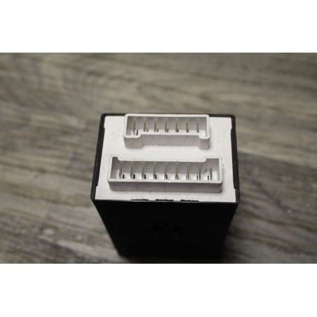 relais ecu commande JAEGER PEUGEOT CITROEN 9601556880