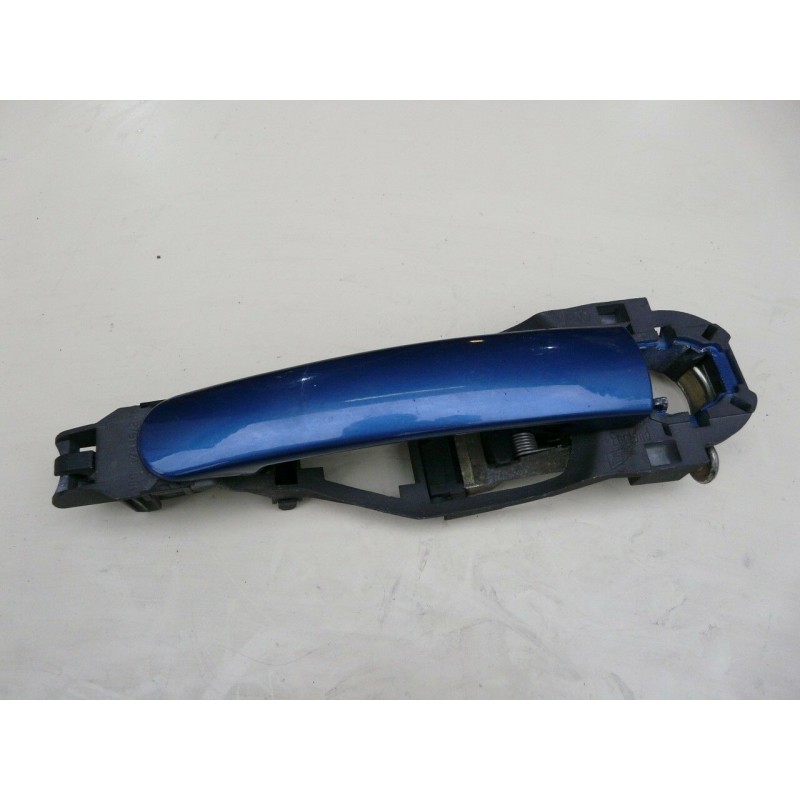 poignee exterieur de porte avant vw volkswagen PASSAT V6 TDI 2000 poignee exterieur de porte avant vw volkswagen PASSAT V6 TDI 2000
