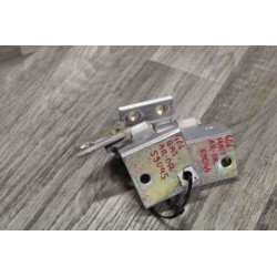 charniere de porte arriere droit PEUGEOT 406 HDI 1999 GRISE