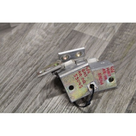 charniere de porte arriere droit PEUGEOT 406 HDI 1999 GRISE