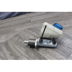 MAITRE CYLINDRE AVEC BOCAL