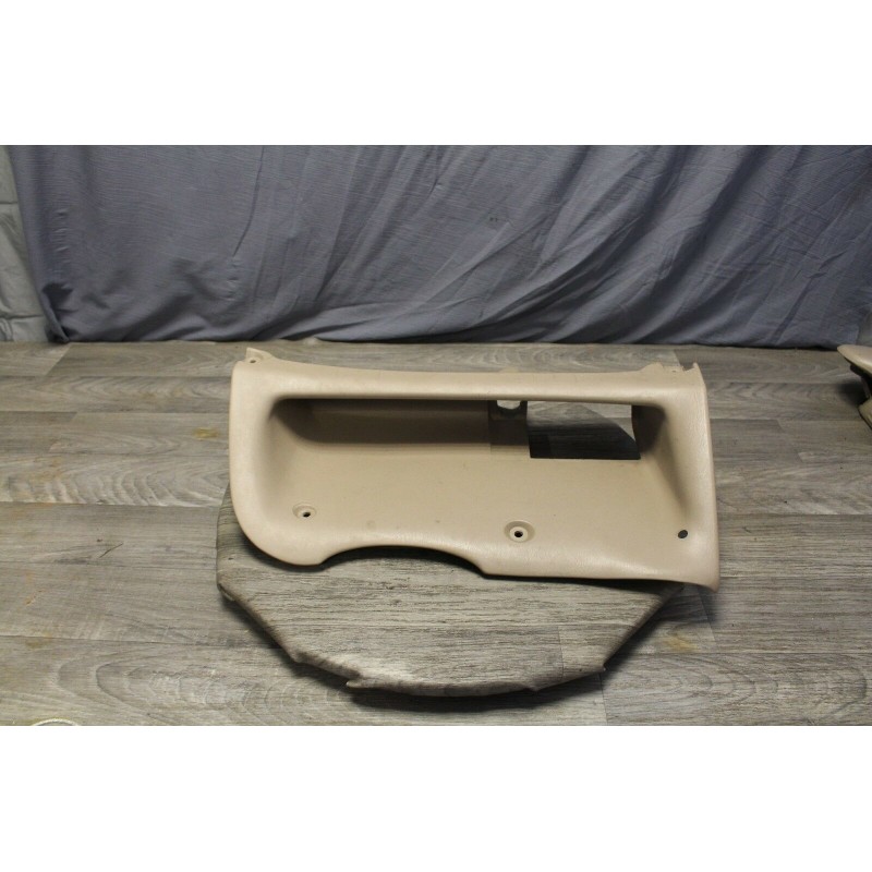 VIDE POCHE PLASTIC INTERIEUR TABLEAU DE BORD FORD FOCUS 98ABA043K93AM