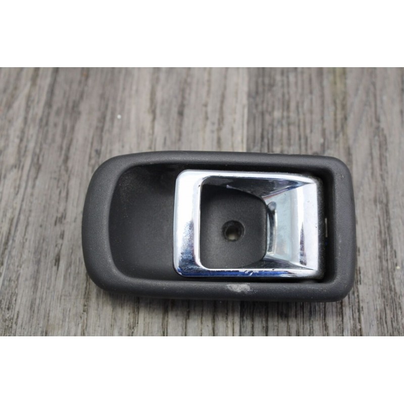 poignee interieur porte arriere gauche chrome DAIHATSU SIRION 1.3 16V 2001 5P 69270-87501 poignee interieur porte arriere gauche chrome DAIHATSU SIRION 1.3 16V 2001 5P 69270-87501