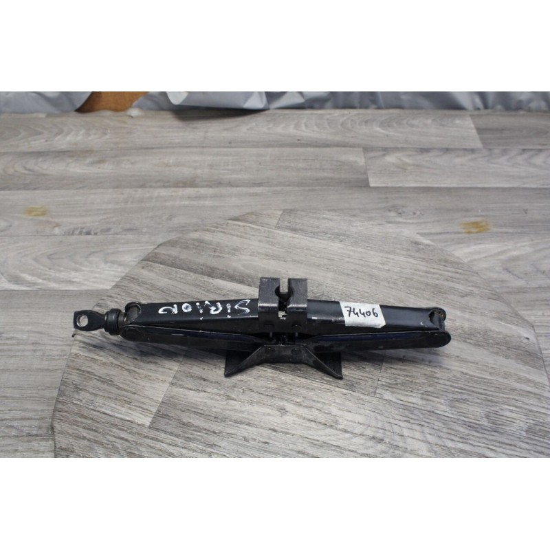 CRIC DAIHATSU SIRION 1.3 16V 2001 5 PORTE