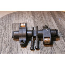 CULBUTEUR MOTEUR AUDI V8