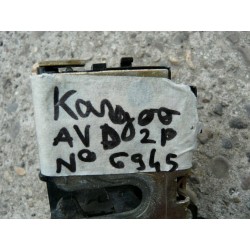 Gache Porte Avant Droit RENAULT KANGOO 1900 DIESEL ANNEE 1998