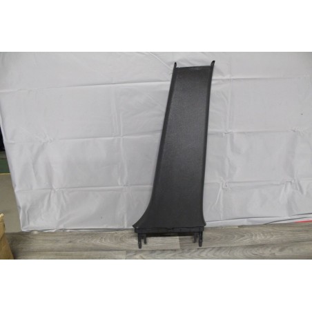 CACHE PLASTIC MONTANT MILIEU DROIT AUDI A4 2.5 V6 TDI 150CV 2000 8D0867244