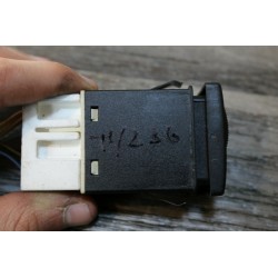 bouton anti brouillard AUDI 4D0941535