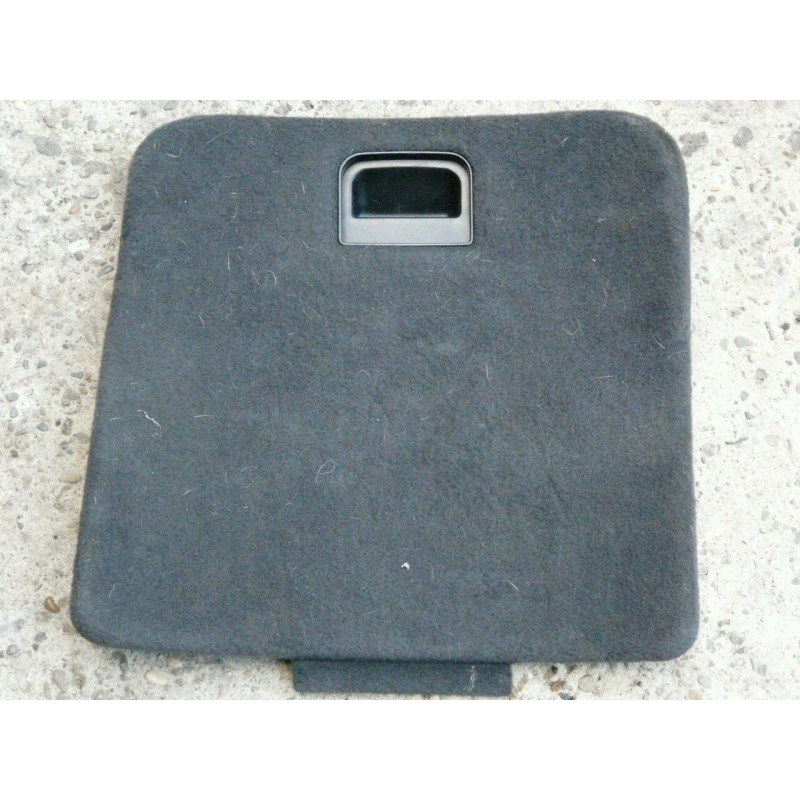 PORTE LATERAL COMPARTIMENT COFFRE AUDI A4 V6 2.5 TDI break 2000 4A9864767