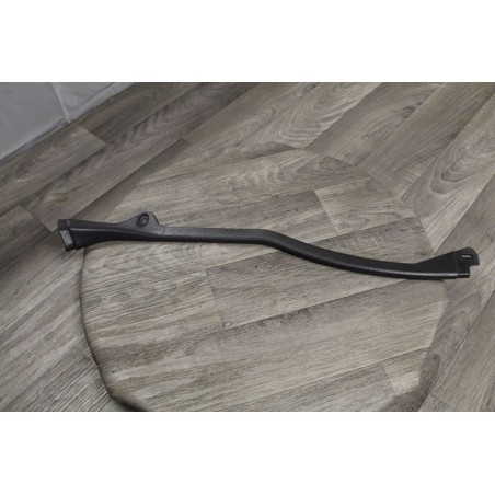 baguette sol arriere droit habillage AUDI A4  2000 8D0867768