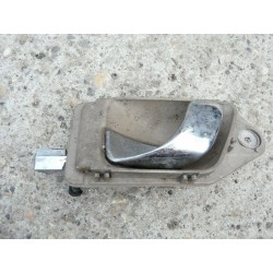 Poignee Porte Avant Gauche PEUGEOT 305 1500 ESS ANNEE 1984