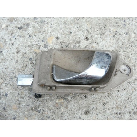 Poignee Porte Avant Gauche PEUGEOT 305 1500 ESS ANNEE 1984