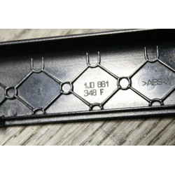 cache plastic fixation siege avant droit VW VOLKSWAGEN PASSAT 1J0881348