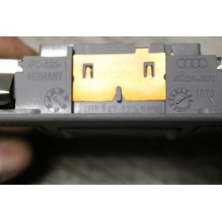 ECLAIRAGE INTERIEUR PLAFOND AUDI A6 BREAK 2.5 V6 TDI 180 2000 4B9747123