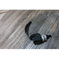 capteur pedale de frein SEAT IBIZA 2003-2009 6Q0945511