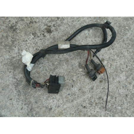 CABLAGE ELECTRIQUE DIVERS AVEC RELAIS RENAULT SAFRANE 2200 SI 1996 0332204152