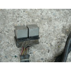 CABLAGE ELECTRIQUE DIVERS AVEC RELAIS RENAULT SAFRANE 2200 SI 1996 0332204152