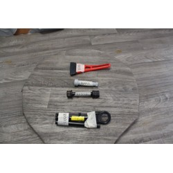 OUTILS DIVERS ROUE DE SECOURS RENAULT ESPACE 4 1.9 DCI 120CV